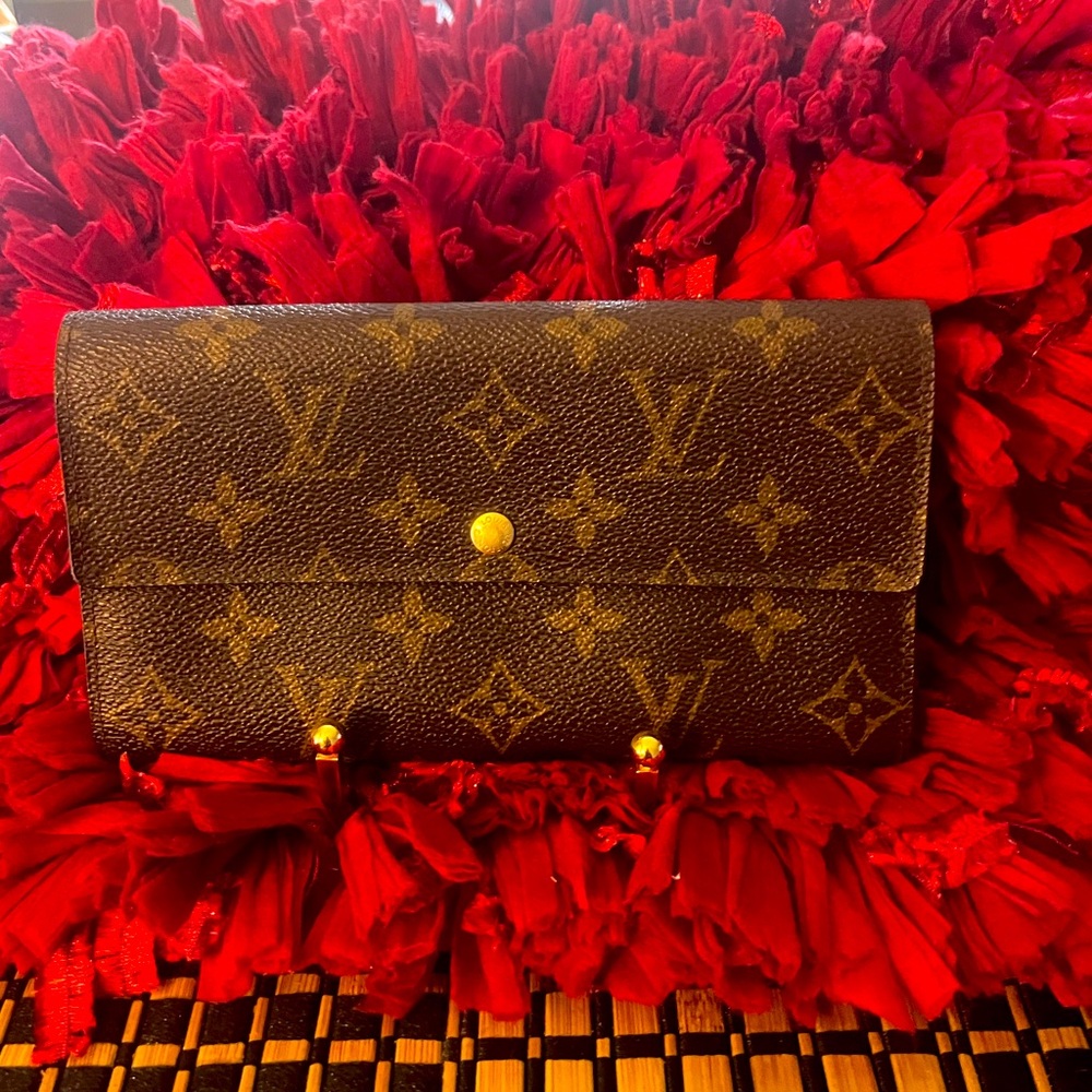 LOUIS VUITTON Monogram long wallet